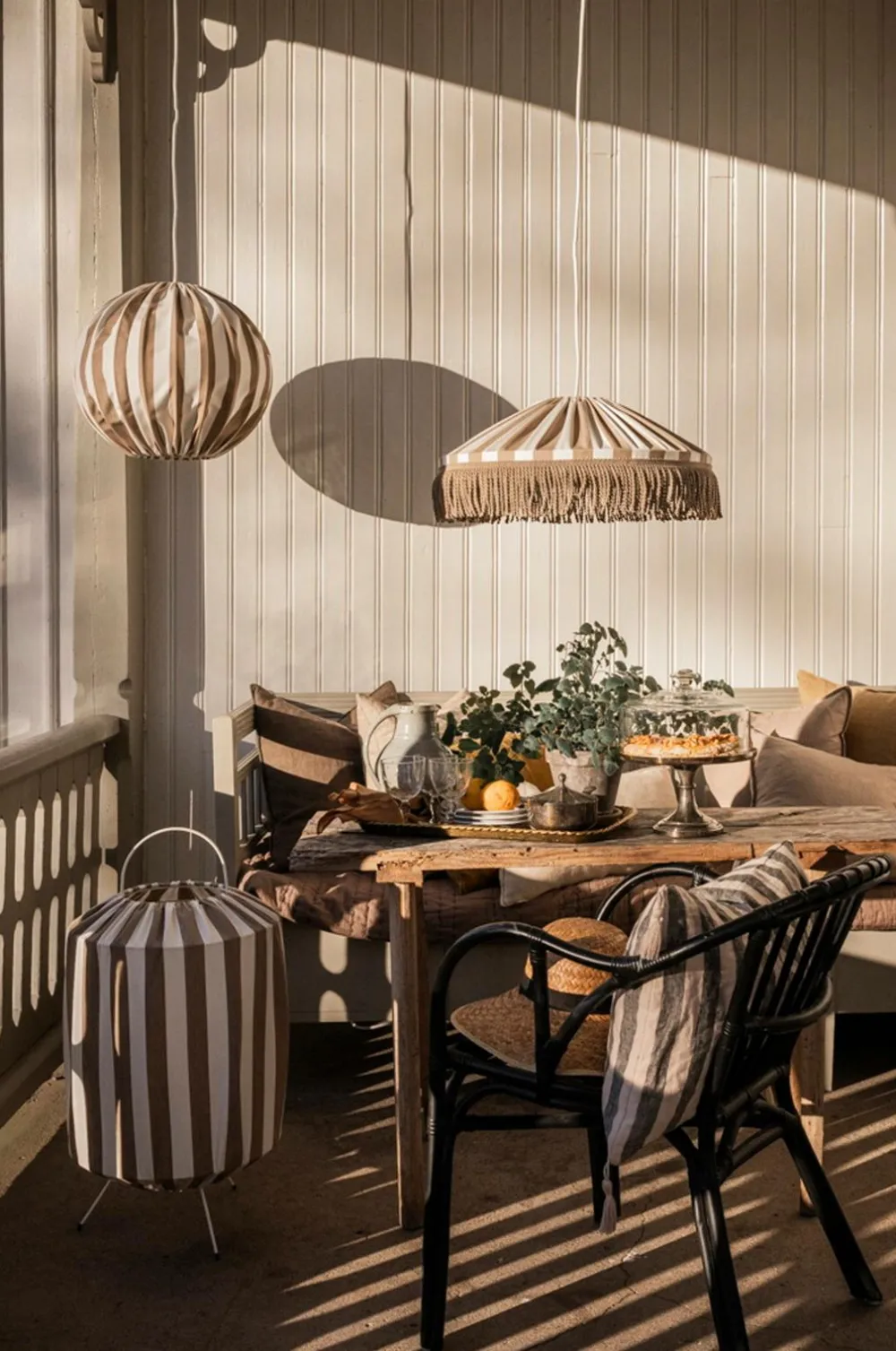 Alde & Lind Udendørsbelysning|Gulvlamper>Gulvlampe Capri H70 Taupe/hvid