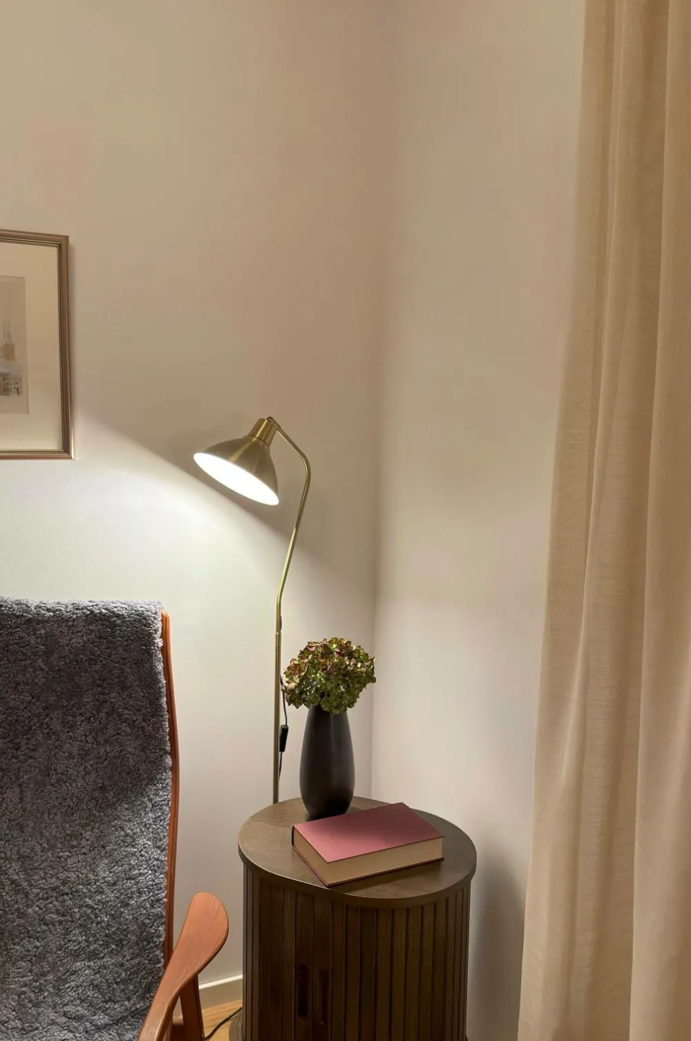 Aneta Lighting Gulvlamper>Gulvlampe Ostri antik messing