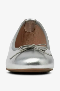 Bianco Ballerinasko><noscript><img width=