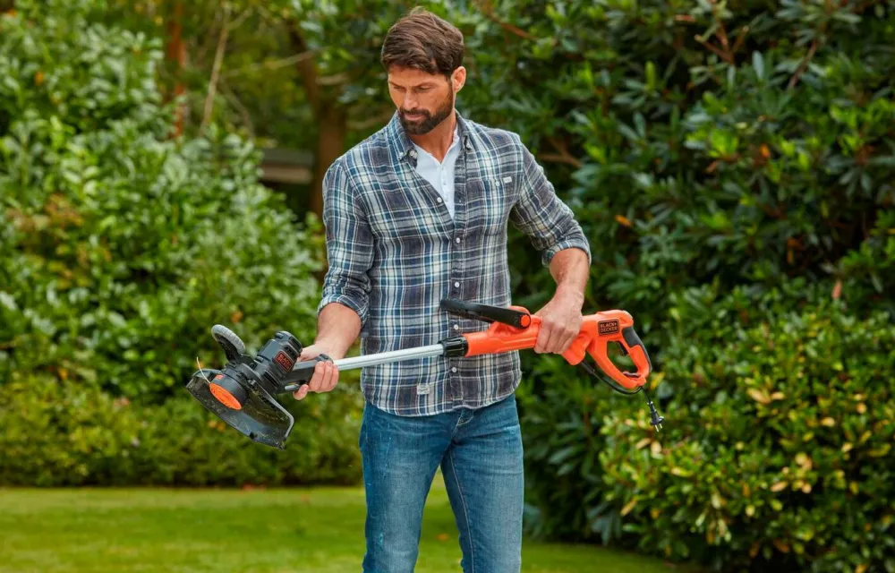 Black & Decker Værktøj & Have>Græstrimmer 28 cm 550W Powercommand