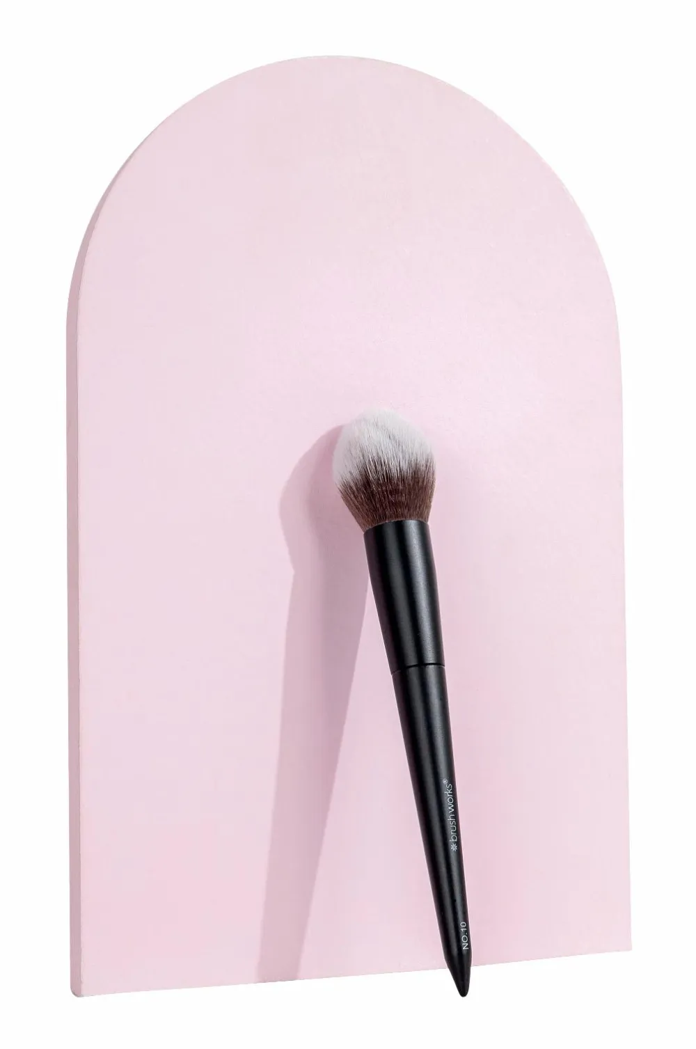 Brushworks Makeupbørster>No. 10 Bronzer Brush No Color