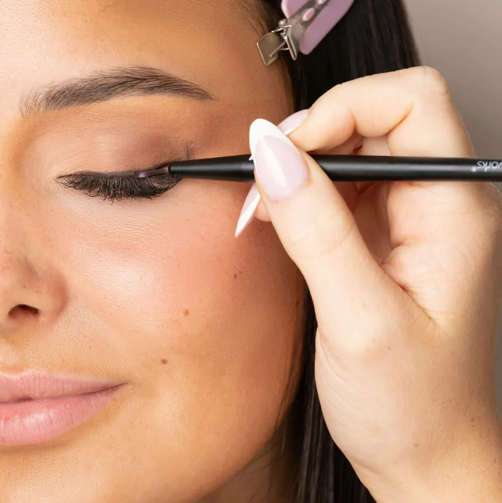Brushworks Makeupbørster>No. 23 Precise Liner Brush No Color