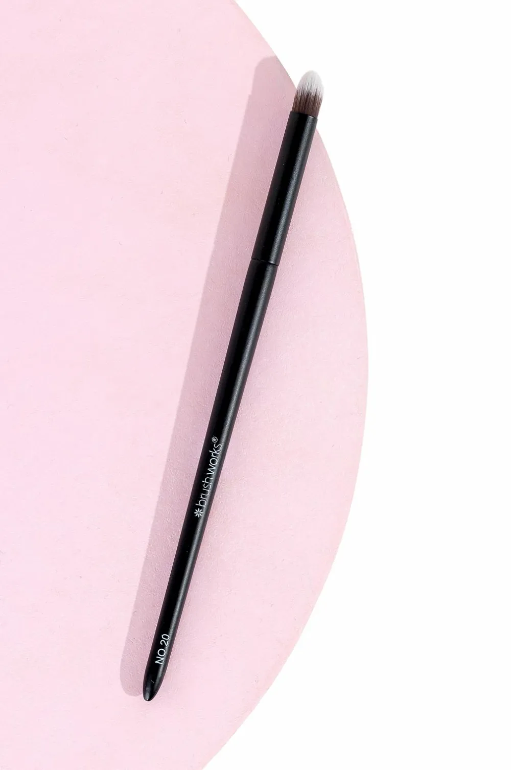 Brushworks No. 20 Smudge Brush No Color Discount