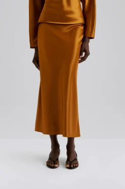 By Malina Maxi nederdel Aubree Satin Maxi Skirt Amber Clearance
