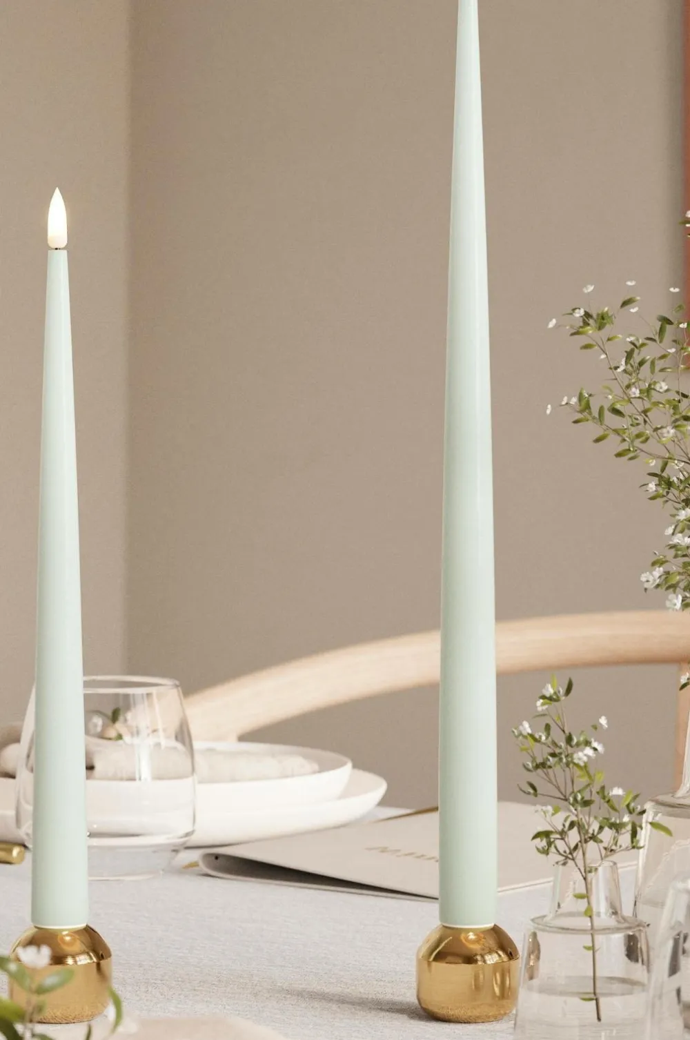 DeluxeHomeart Lys & Duft>LED Keglelys skinnende 2,2x28 cm 2 stk. Salviegrøn