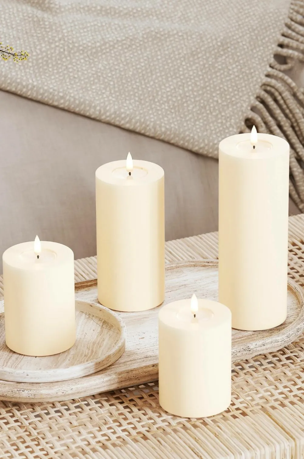 DeluxeHomeart LED-søjlelys 7,5x10 cm Creme Online