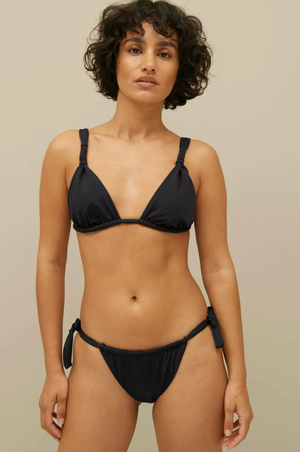 Ellos Bikinier & Bikinidele>Collection Bikini-bh med trekantede cups Sort