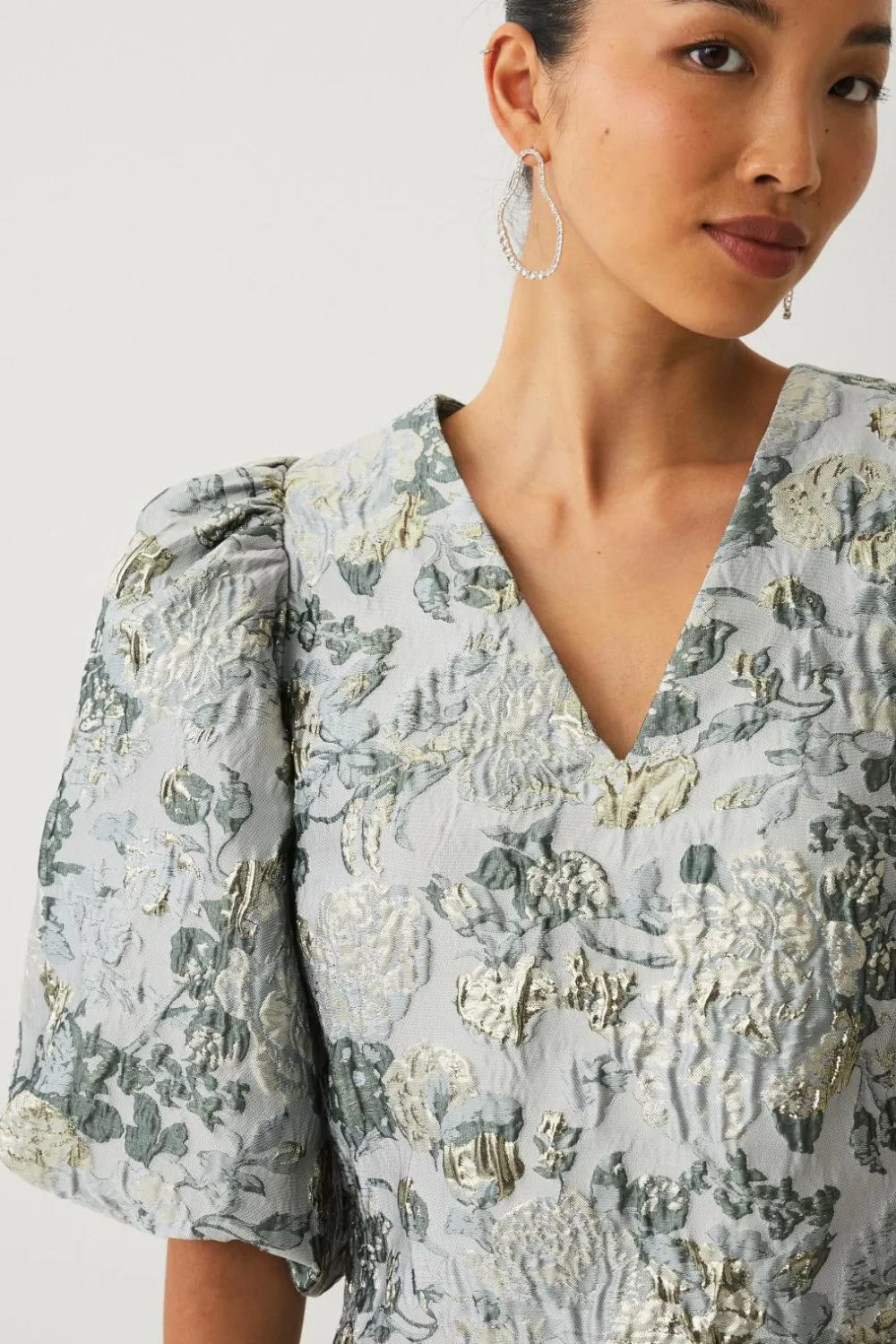Ellos Skjorter & Bluser>Collection Bluse med ballonærmer Blå/guld aop