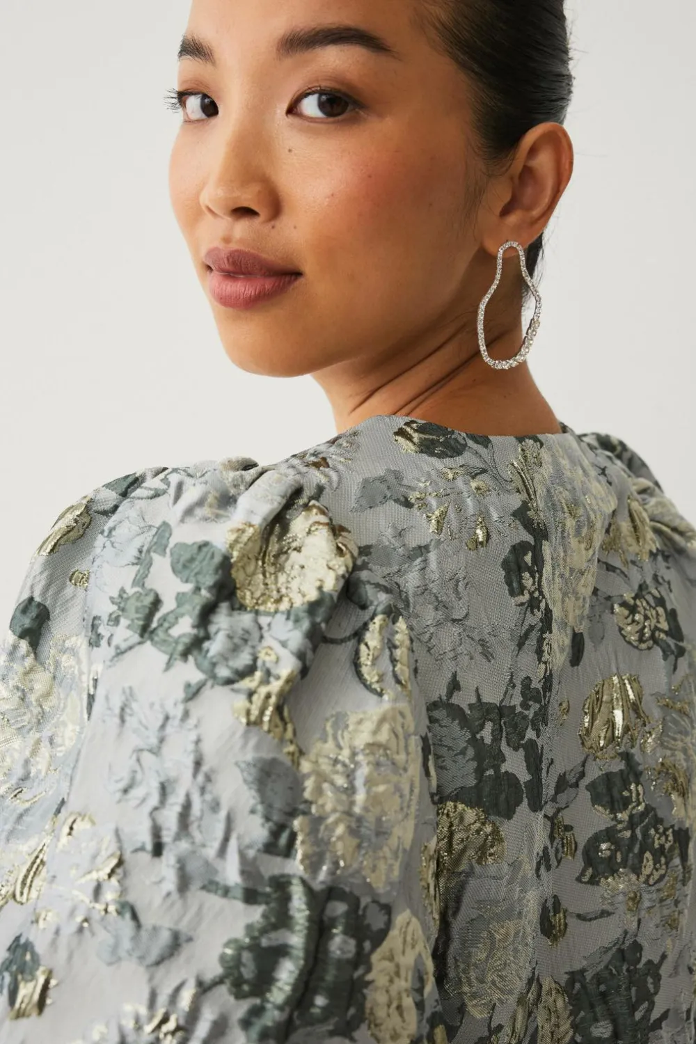 Ellos Skjorter & Bluser>Collection Bluse med ballonærmer Blå/guld aop