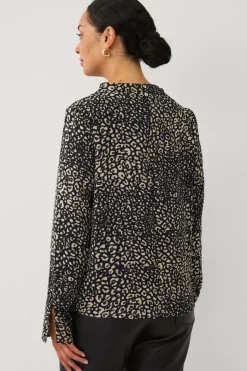 Ellos Collection Bluse i satin Leo AOP New