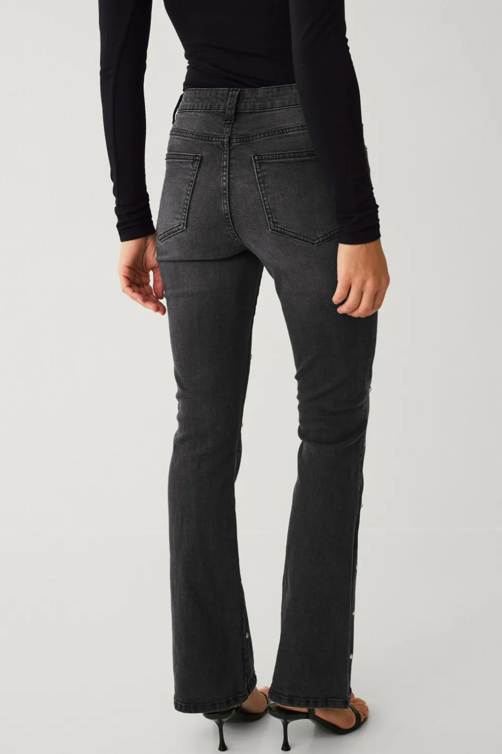Ellos Jeans>Collection Bootcut jeans med rhinstene Grå
