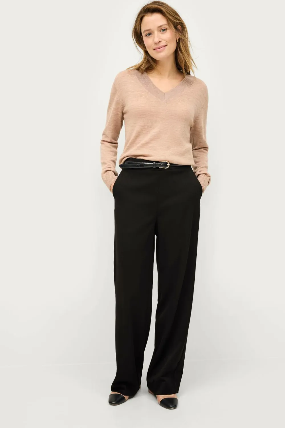 Ellos Trøjer & Cardigans>Collection Finstrikket uldtrøje med v-hals Beige melerad