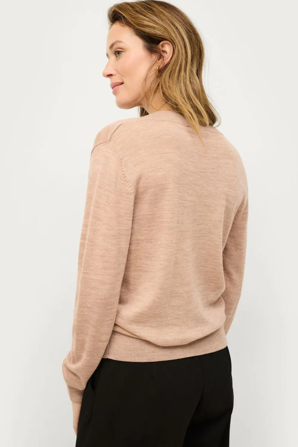 Ellos Trøjer & Cardigans>Collection Finstrikket uldtrøje med v-hals Beige melerad