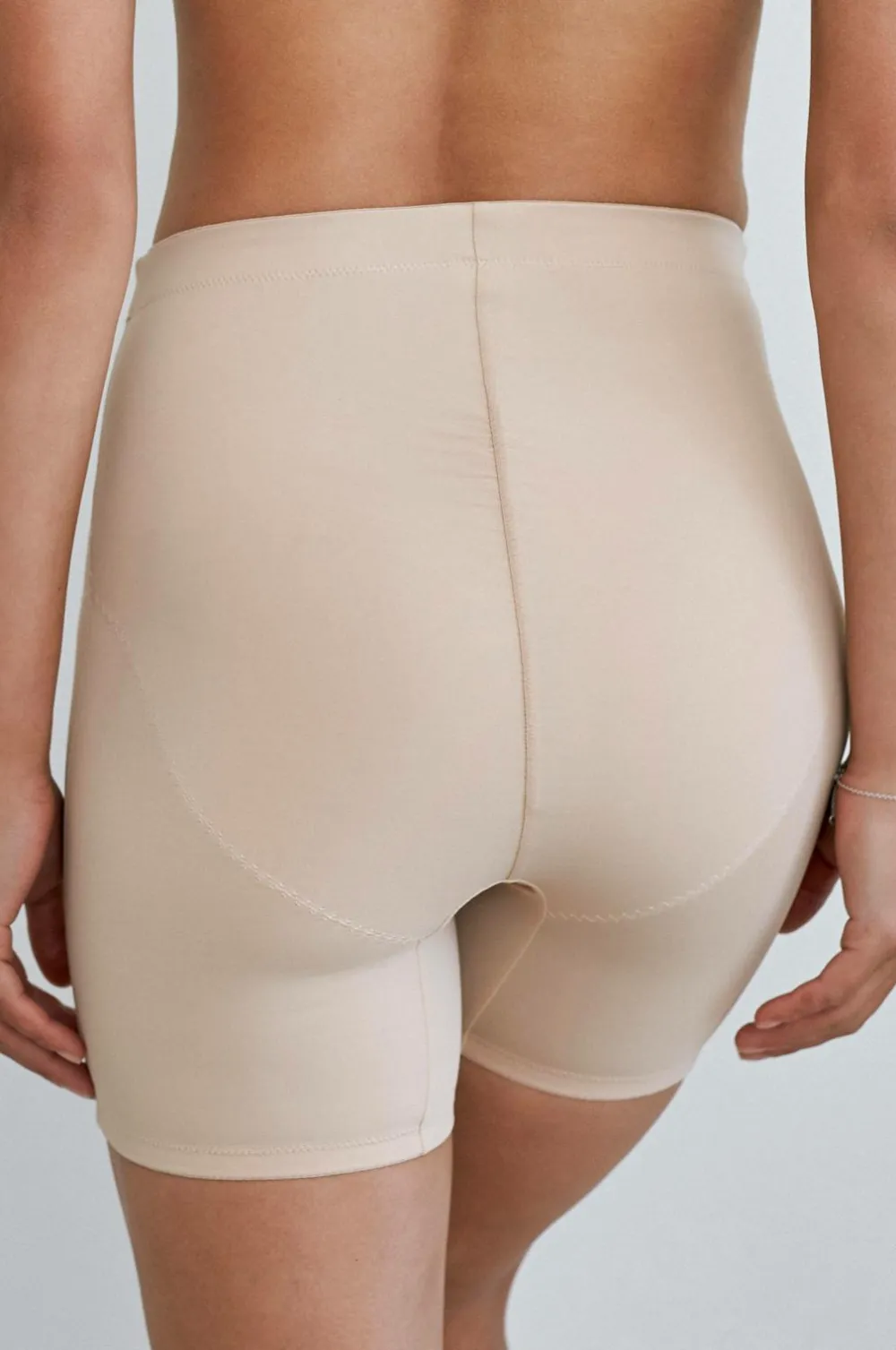 Ellos Shaping>Collection Formende shorts - medium støtte Beige