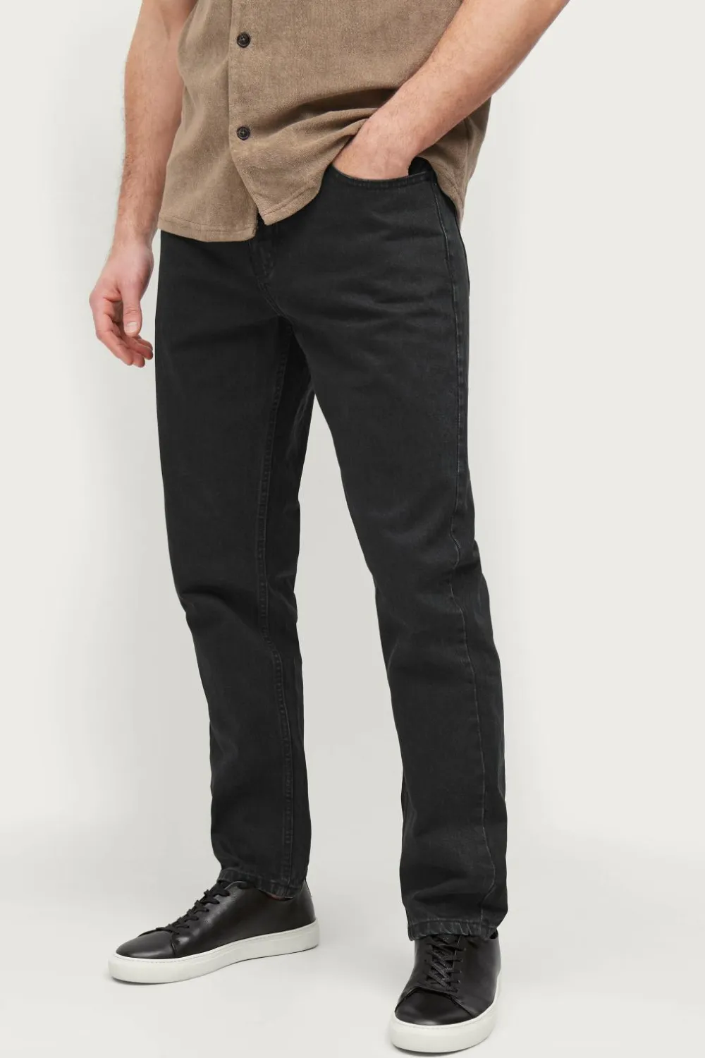Ellos Jeans>Collection Icon Regular Tapered Jeans Sort mat sort