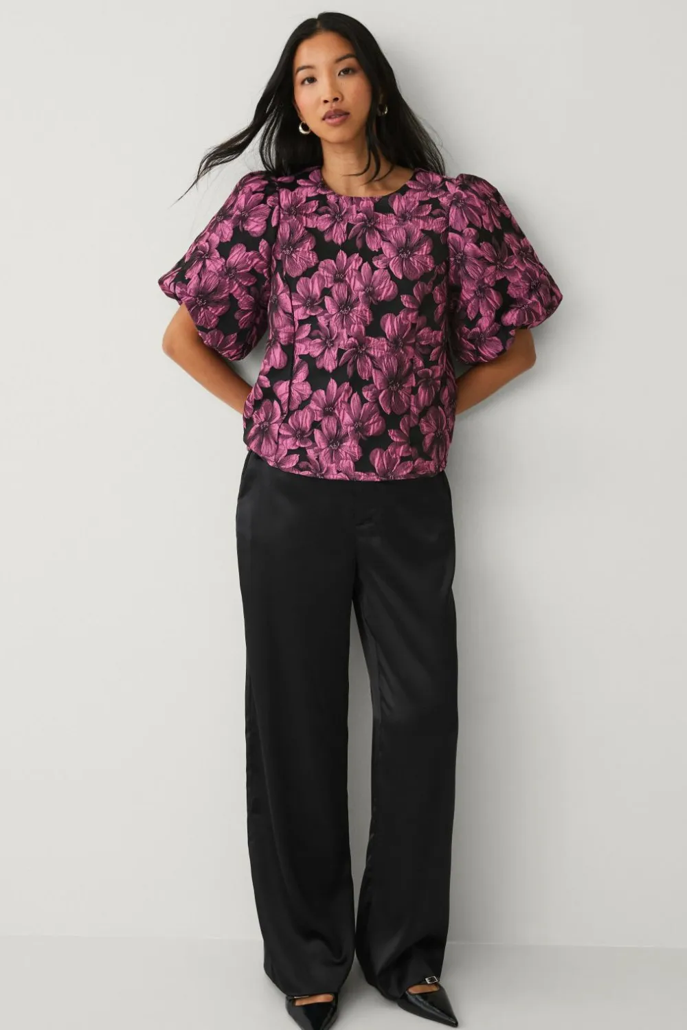 Ellos Collection Jacquardvævet bluse med pufærmer Rosa mønstret Sale