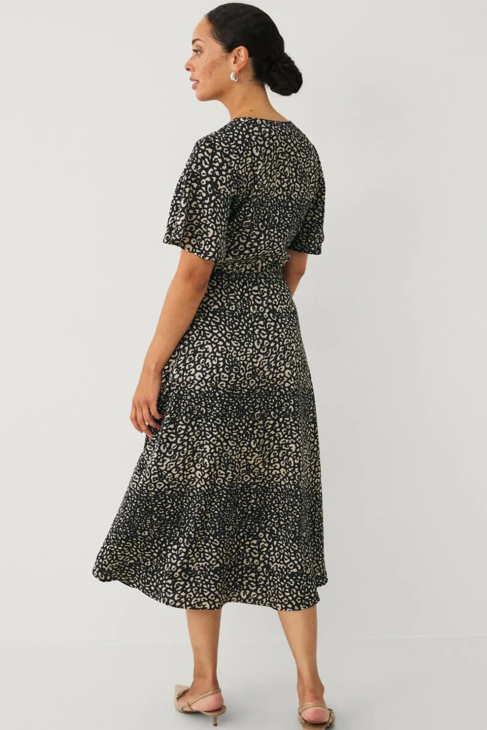 Ellos Kjoler>Collection Kjole i satin Leo AOP