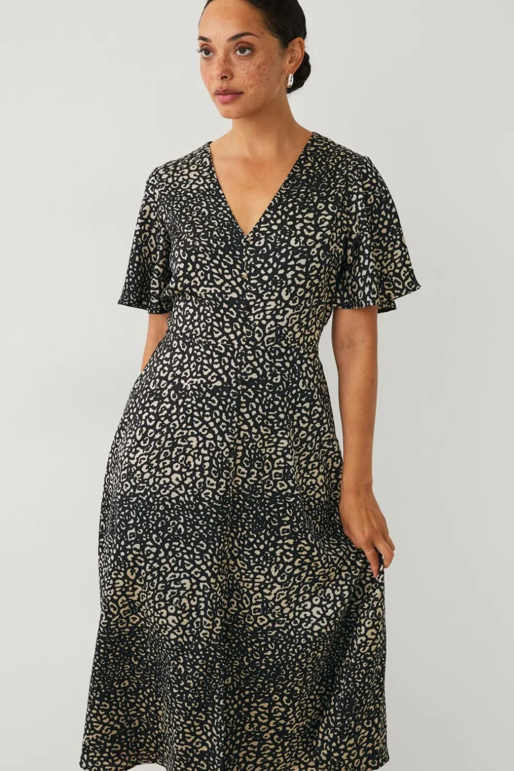 Ellos Kjoler>Collection Kjole i satin Leo AOP