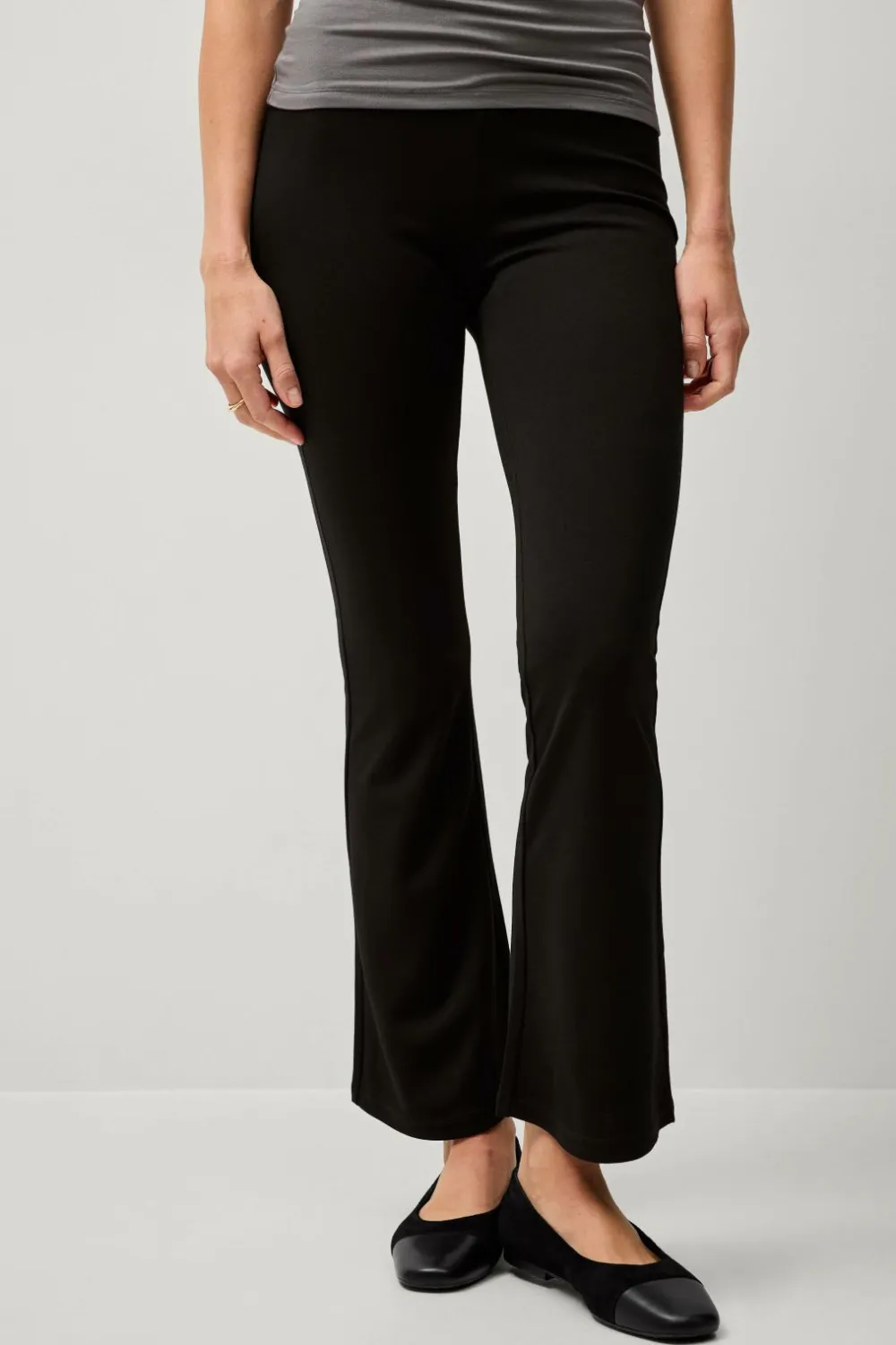 Ellos Tights & Leggings>Collection Kraftige leggings med bootcut, kortere benlængde Sort