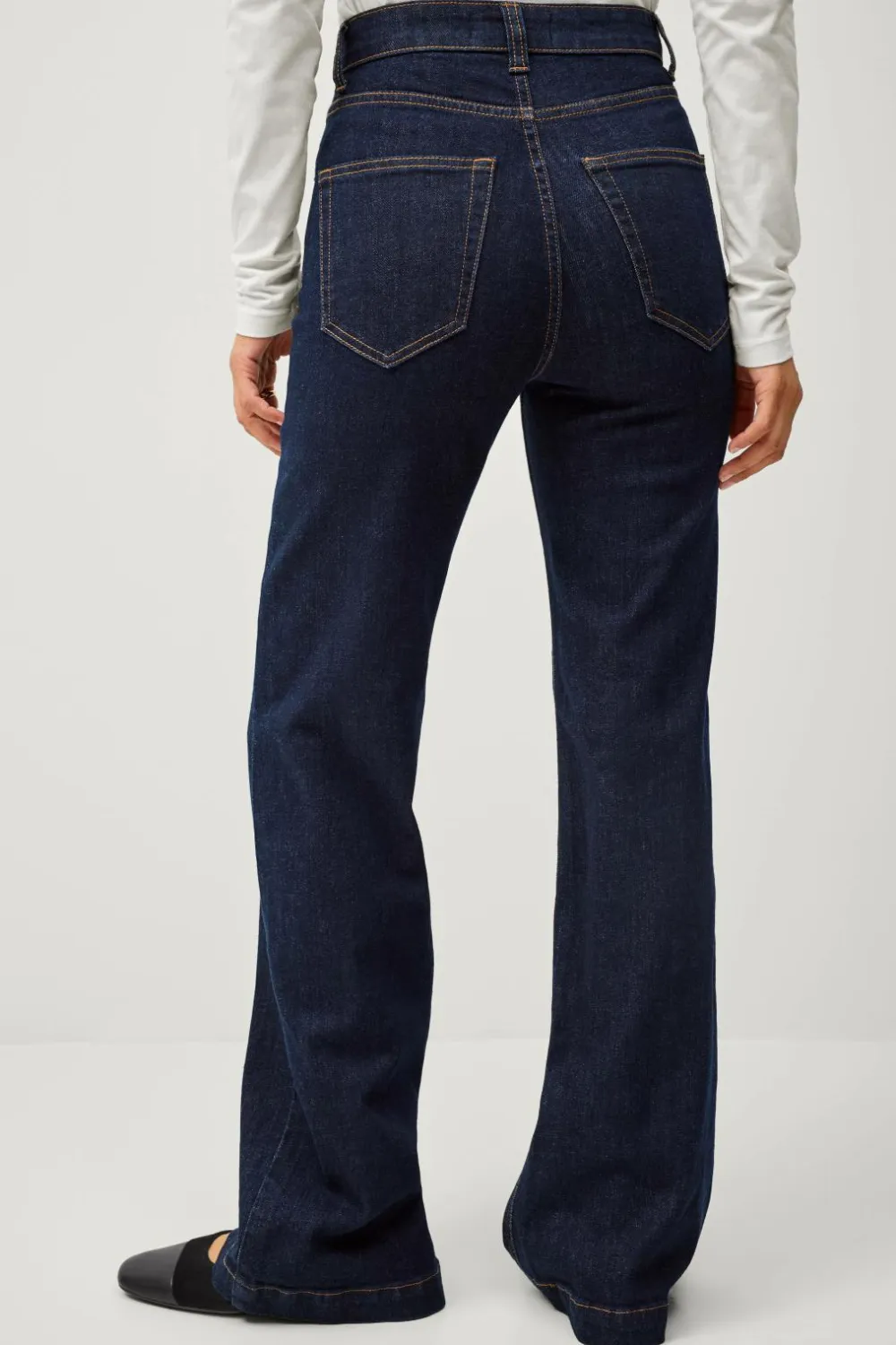 Ellos Jeans>Collection Med svaj jeans Med svaj med høj talje Uvasket Rinse Wash