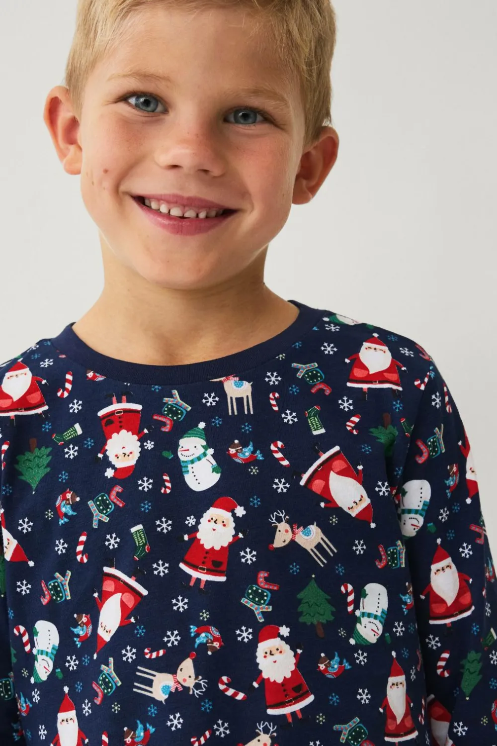 Ellos Nattøj & Homewear>Collection Pyjamassæt med print Blå julemønstret
