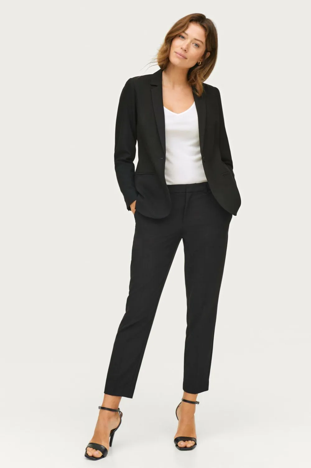 Ellos Blazere & Veste>Collection Smal pasform habitjakke Sort