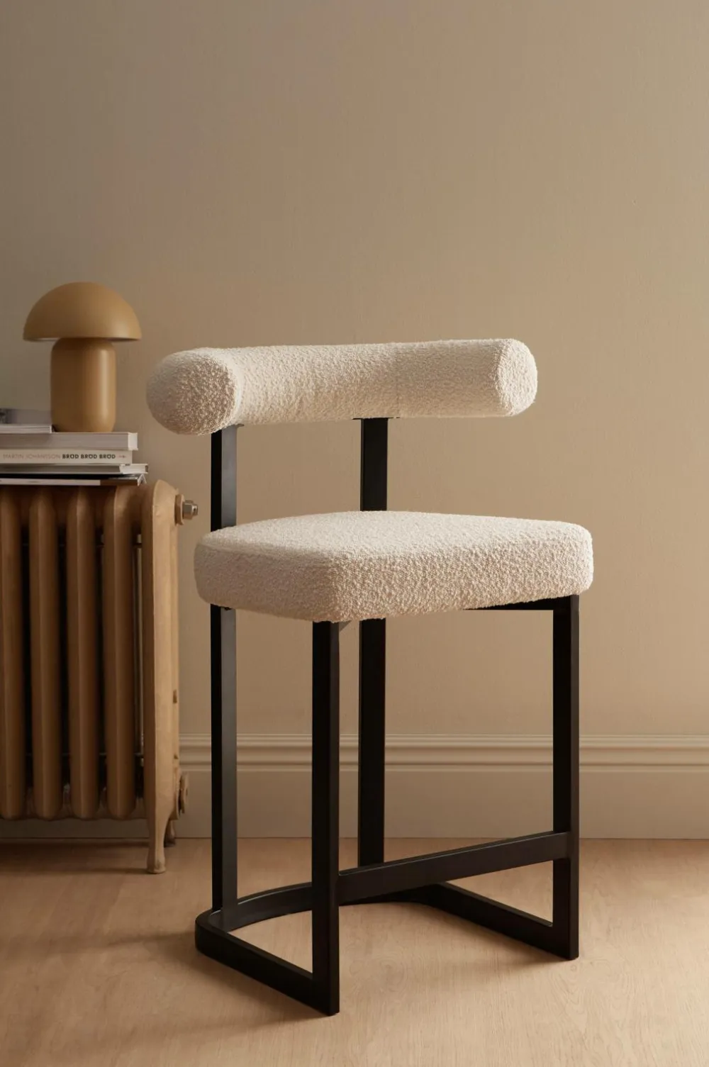 Ellos Stole & Skamler>Home Barstol Parie Sædehøjde 66 cm Cremehvid/sort
