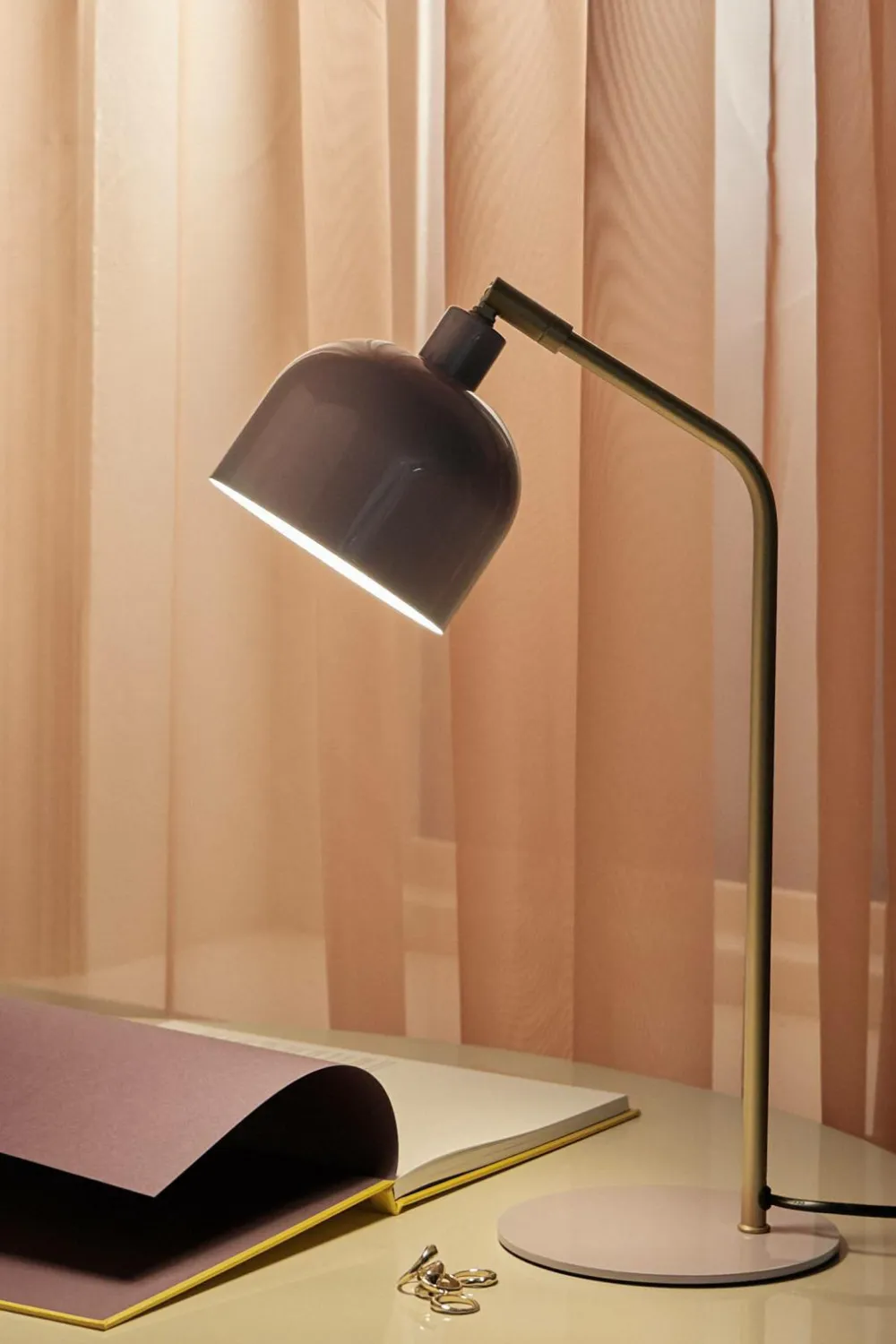 Ellos Bordlamper>Home Bordlampe Glossy Lilla