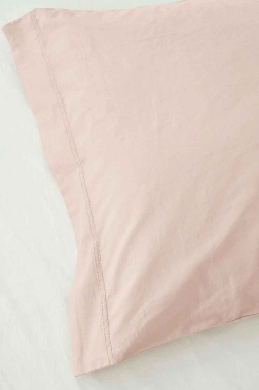 Ellos Home Sengesæt Juliette af økologisk bomuld - 2 eller 3 dele Lys hot pink Hot