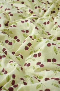 Ellos Home Sengesæt Milly Fruit i bomuld 2 eller 3 stykker Lys avocadogrøn