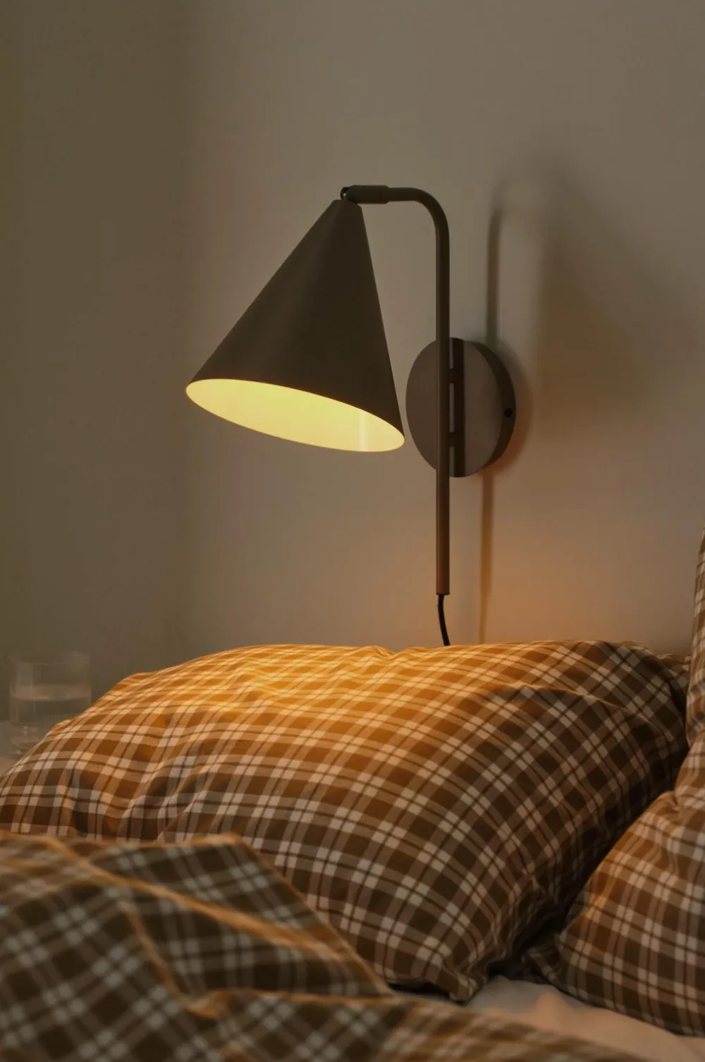 Ellos Væglamper>Home Væglampe Noah Olivengrøn