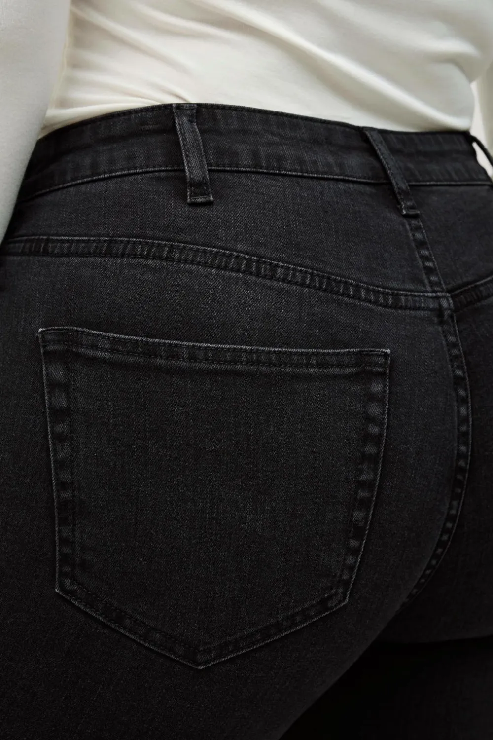 Ellos Jeans>Plus collection Jeans Straight Cropped Black wash