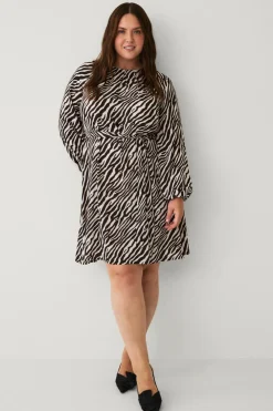 Ellos Kjoler>Plus collection Kjole med ballonærmer zebraprint