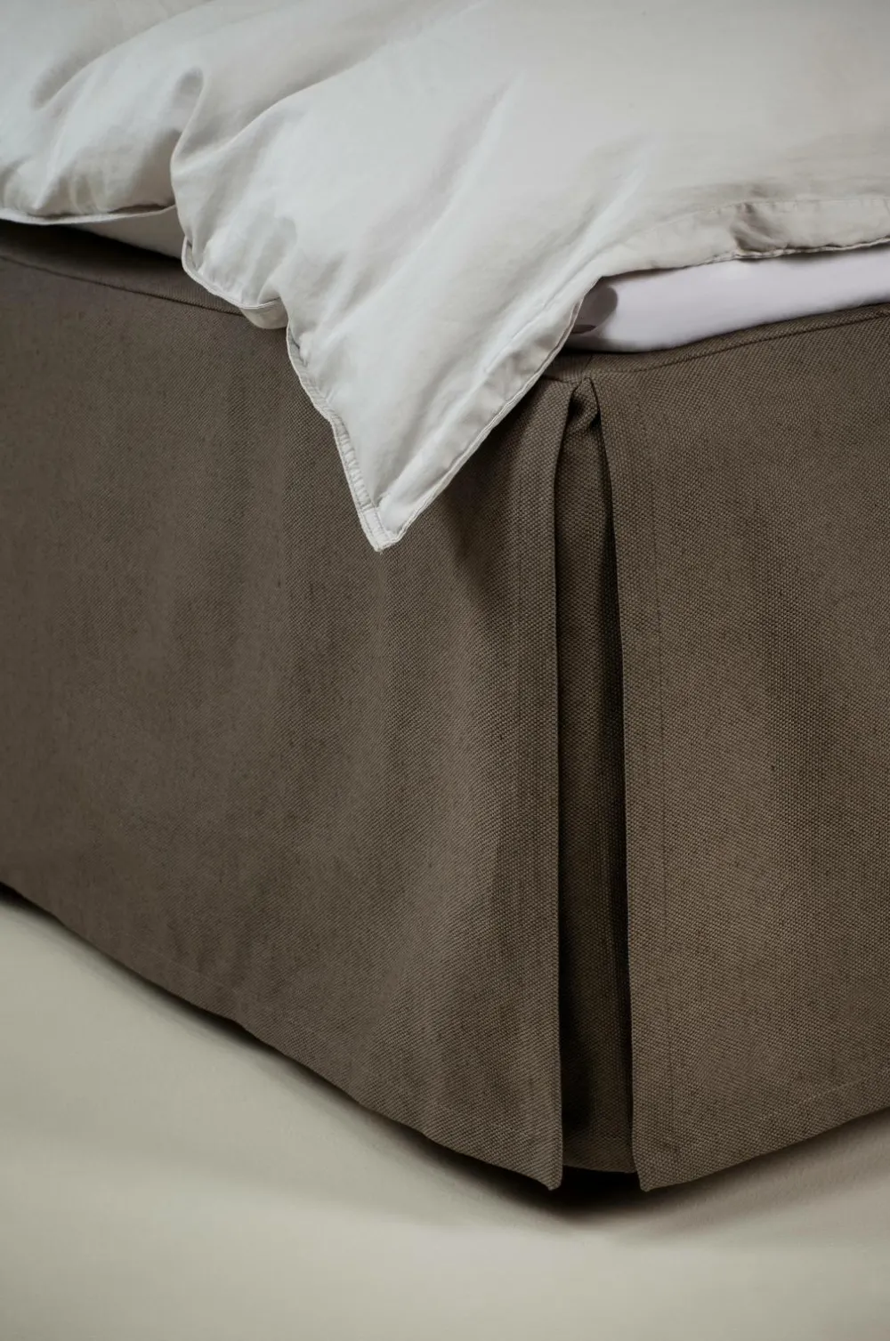 Himla Sengekapper>Sengenederdel Weeknight 52 cm Mellangrå