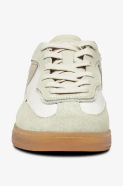 HOFF Sneakers><noscript><img width=