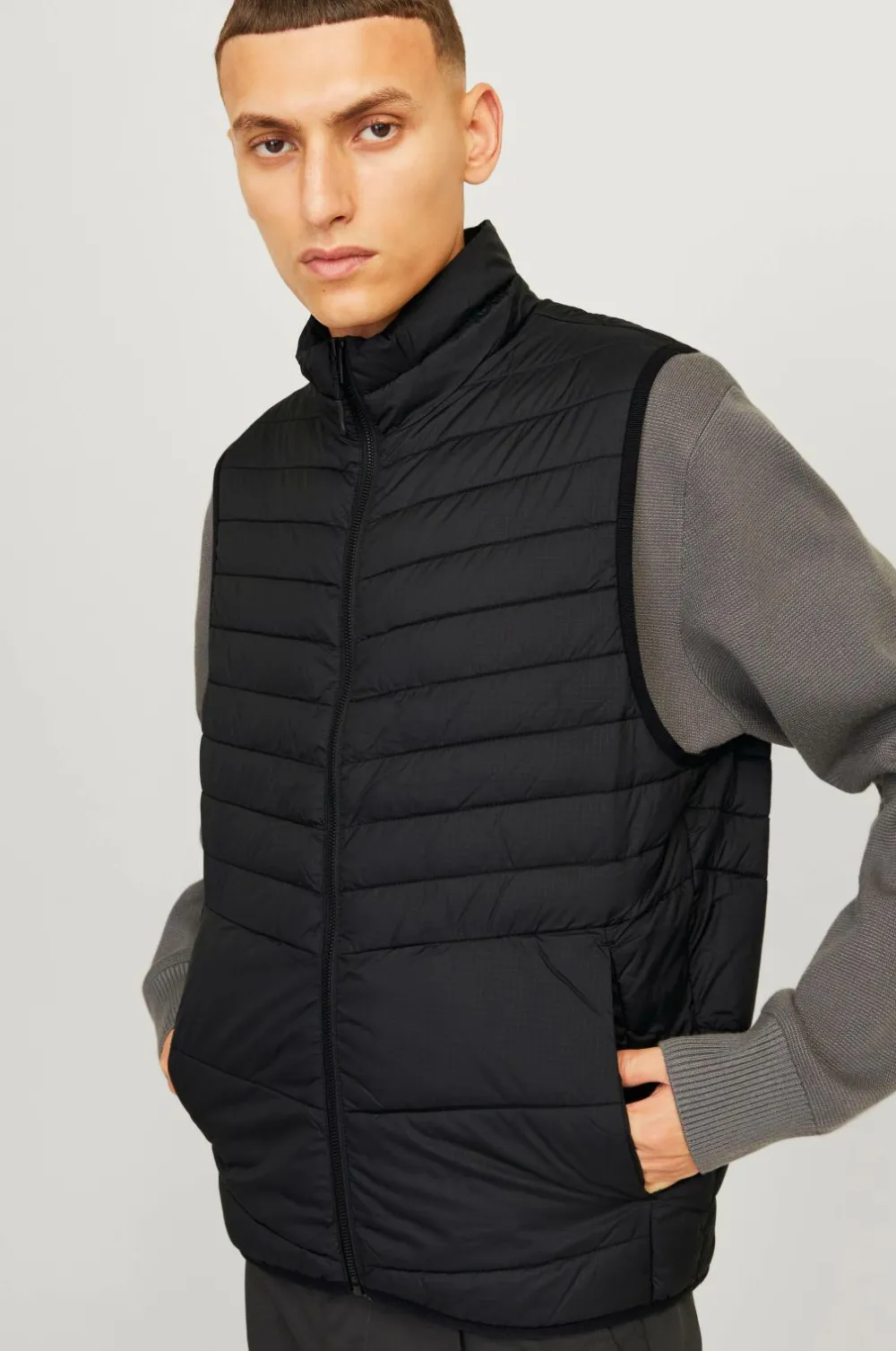 Jack & Jones Vest jjeState Packable BW Collar Black Online