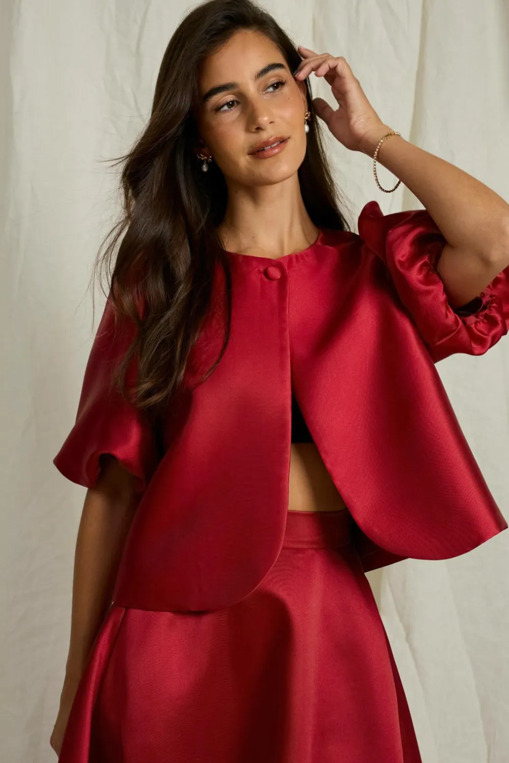 Joelle Bolero-bluse i satin rød Hot