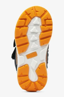Leaf Sneakers><noscript><img width=