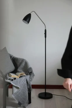 Markslöjd Gulvlampe Patro 3-Step LED Sort Best