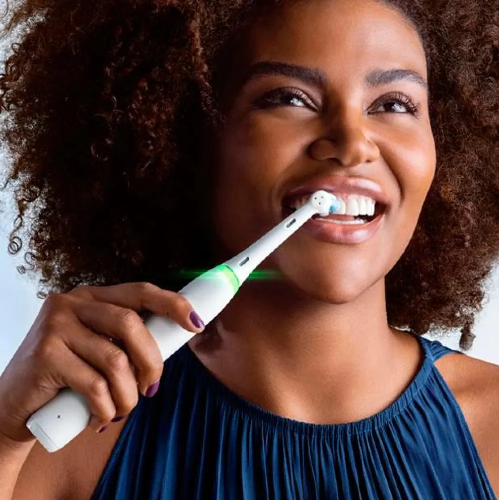 Oral B Tandpleje>Eltandbørste iO5s Quite White