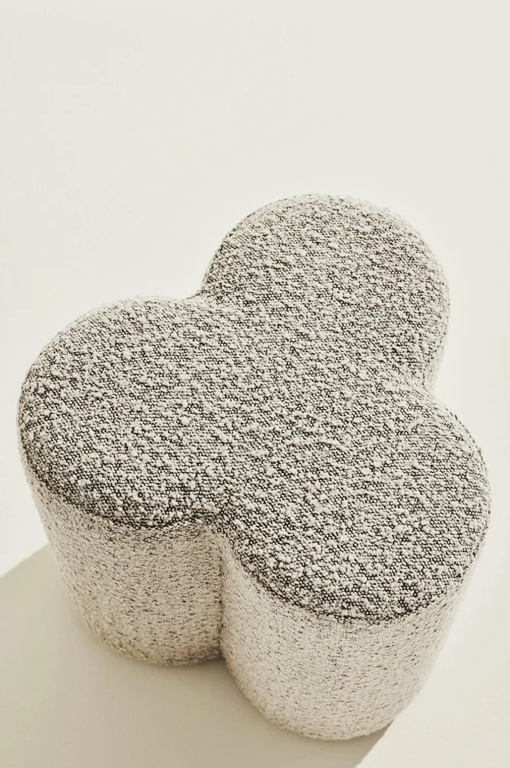 Pastill Bodhi puf i bouclé ø 40 cm Greige Best
