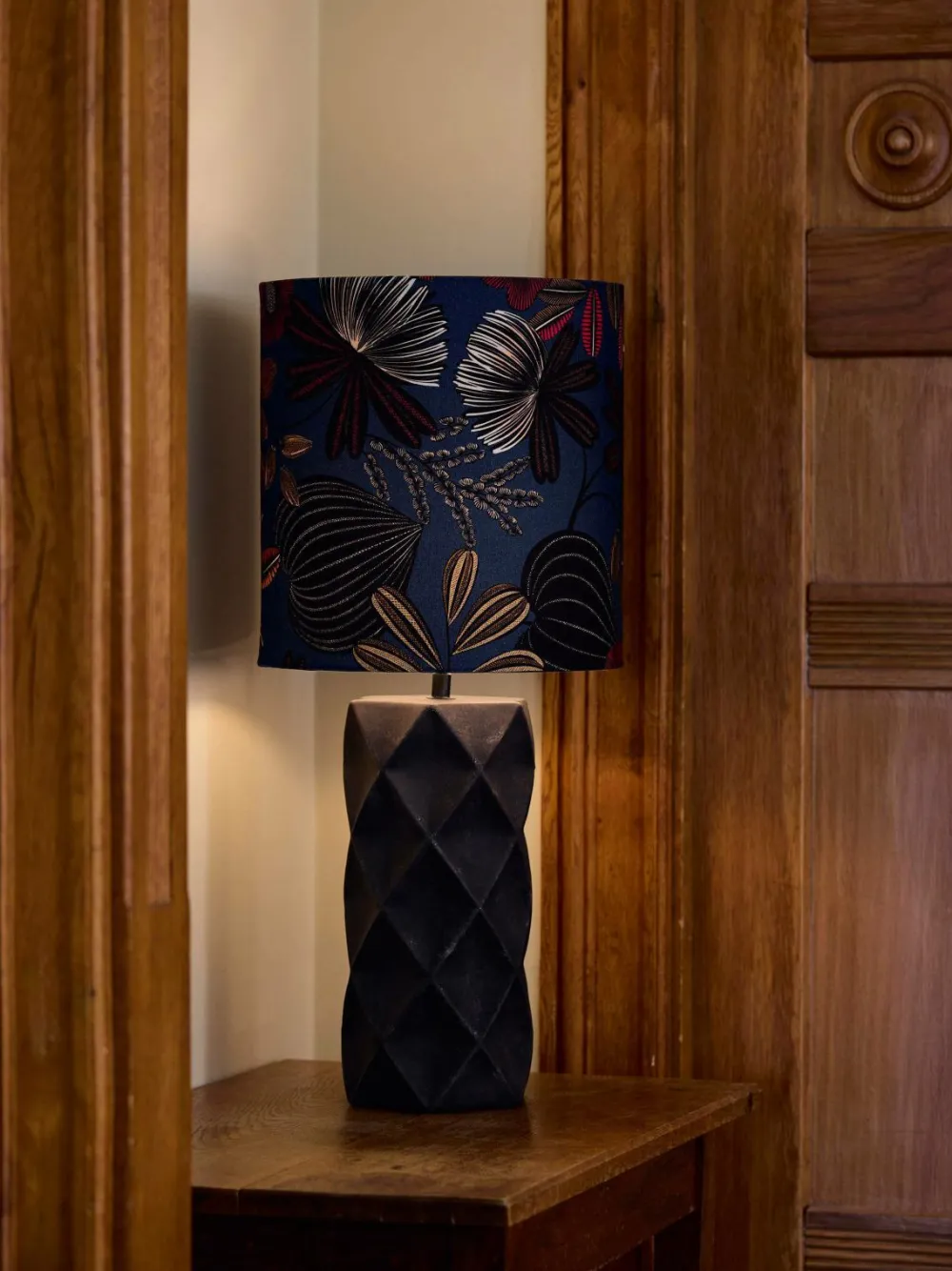PR Home Lampefod Hazel Black Best
