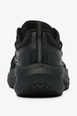 Saucony Løbesko Surge 3 Black/black New