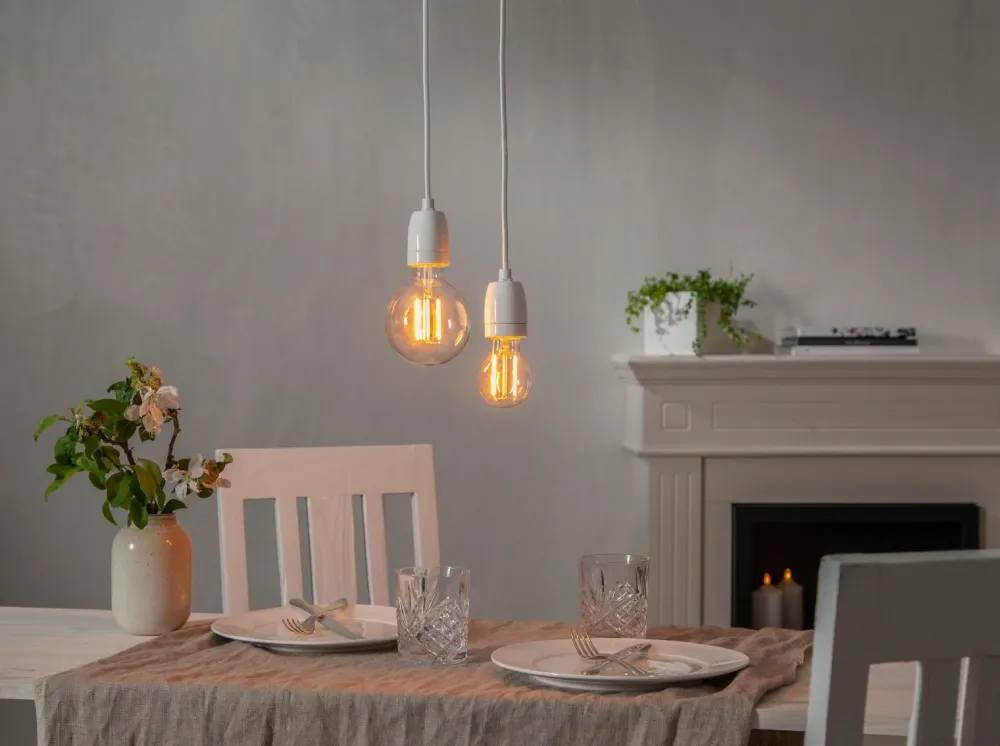 Star Trading LED-pære A60 Smart Bulb Transparent Hot