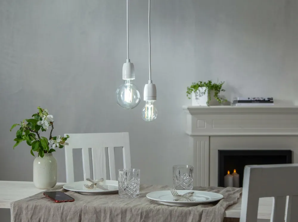 Star Trading LED-pære A60 Smart Bulb Transparent Hot