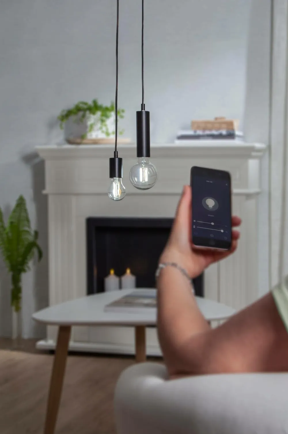 Star Trading LED-pære A60 Smart Bulb Transparent Hot