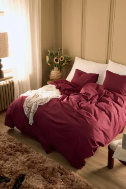 Staycation Sengesæt>Sengesæt Magnificent i bomuldspoplin 2 eller 3 stykker Vinrød