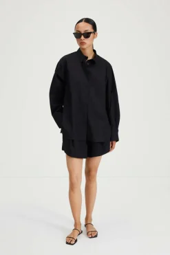 Stylein Shorts><noscript><img width=