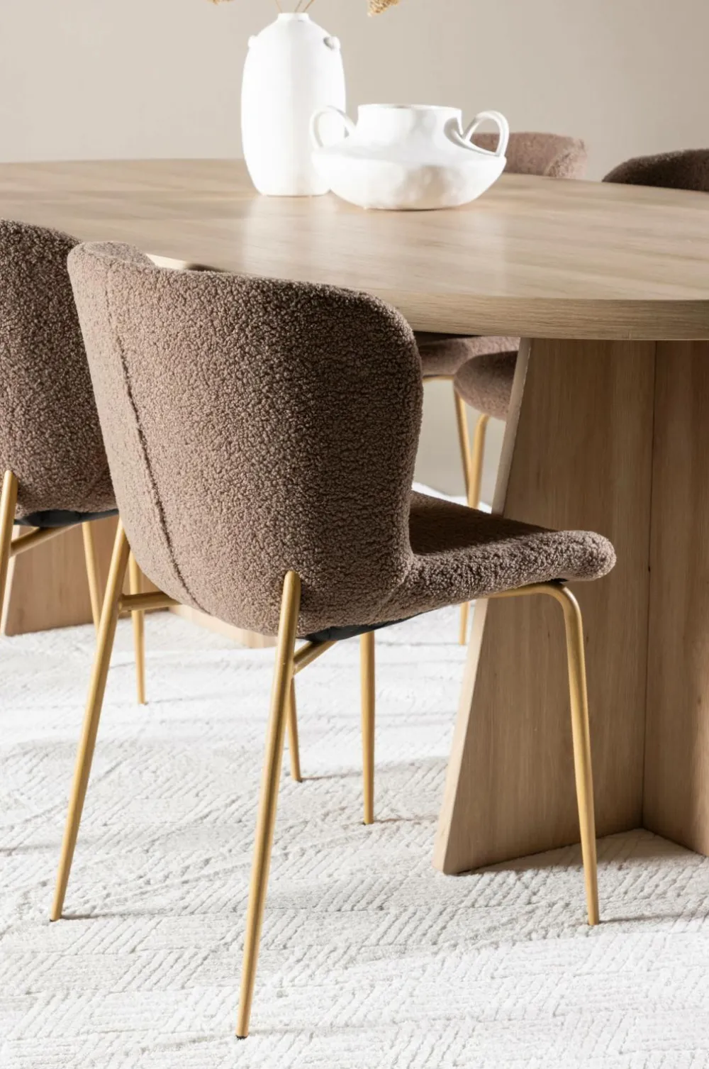Venture Home Bootcut-spisebord med Modesto-spisebordsstol Brun Outlet