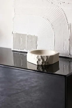 Venture Home Fristad Tv Stand Sort Outlet